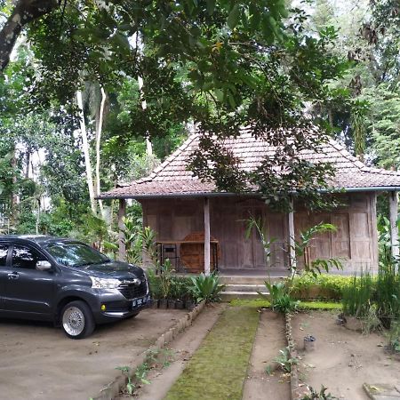 Omah Kayu Jagalan Hotel Magelang Exterior photo